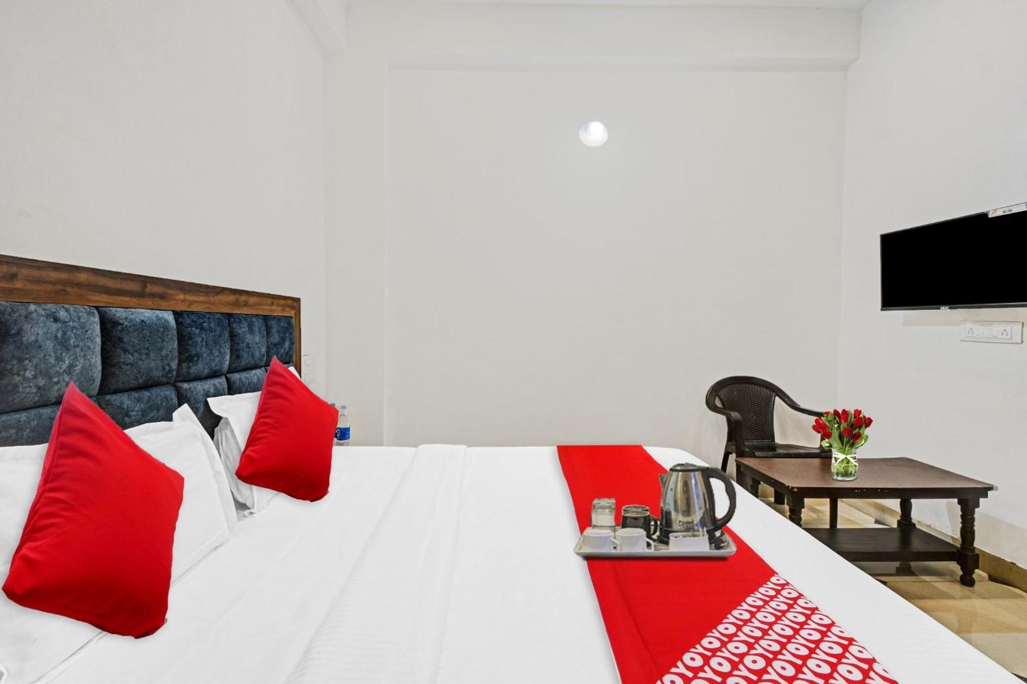 Hotel O Padharo Saa Udaipur Kültér fotó